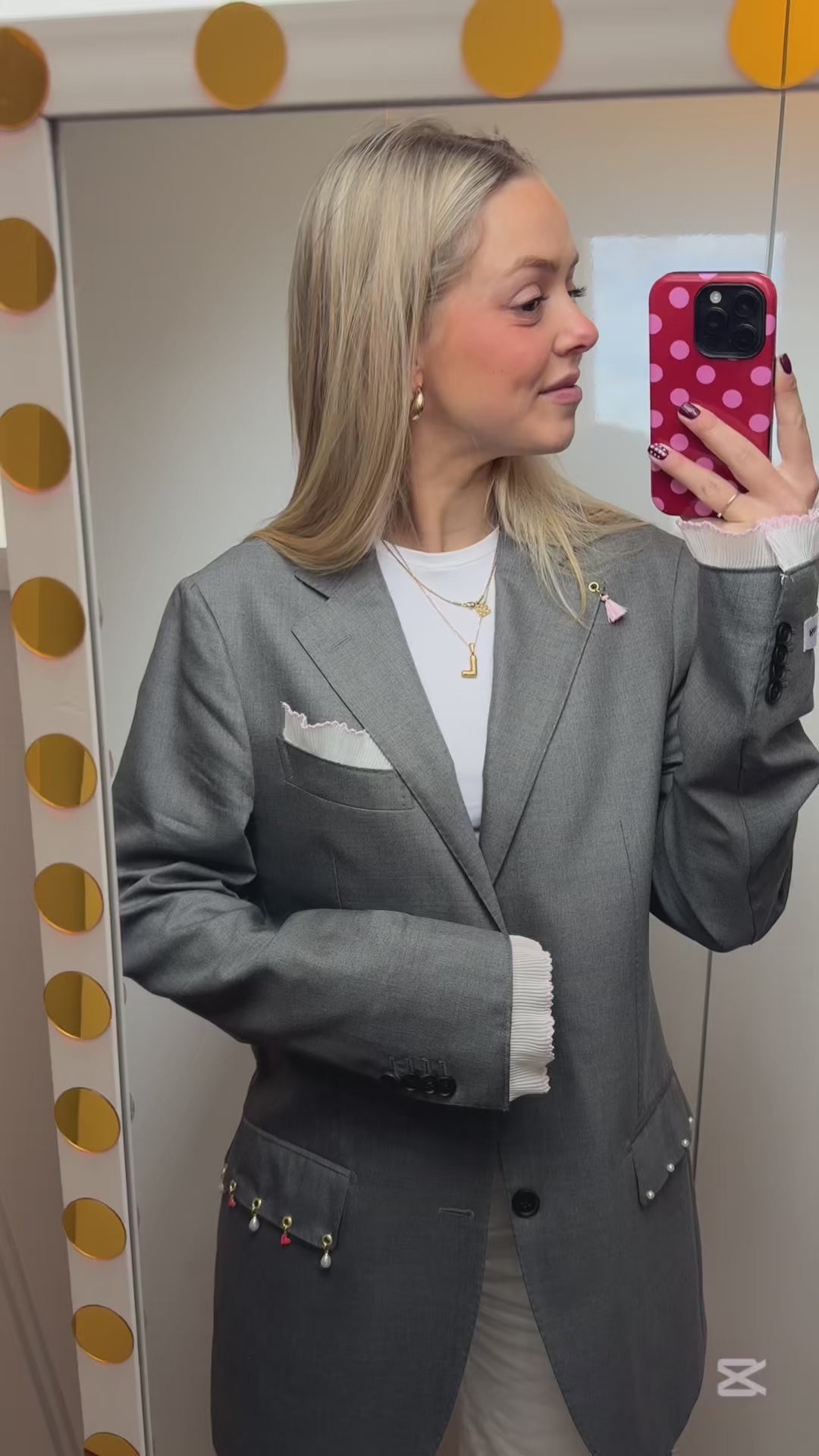 Upcycled blazer Camera